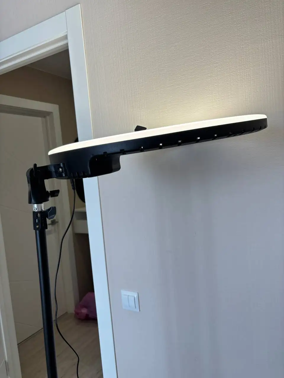 Продам кольцевую лампу - Фото- и видеотехника (Электроника) в Саратов