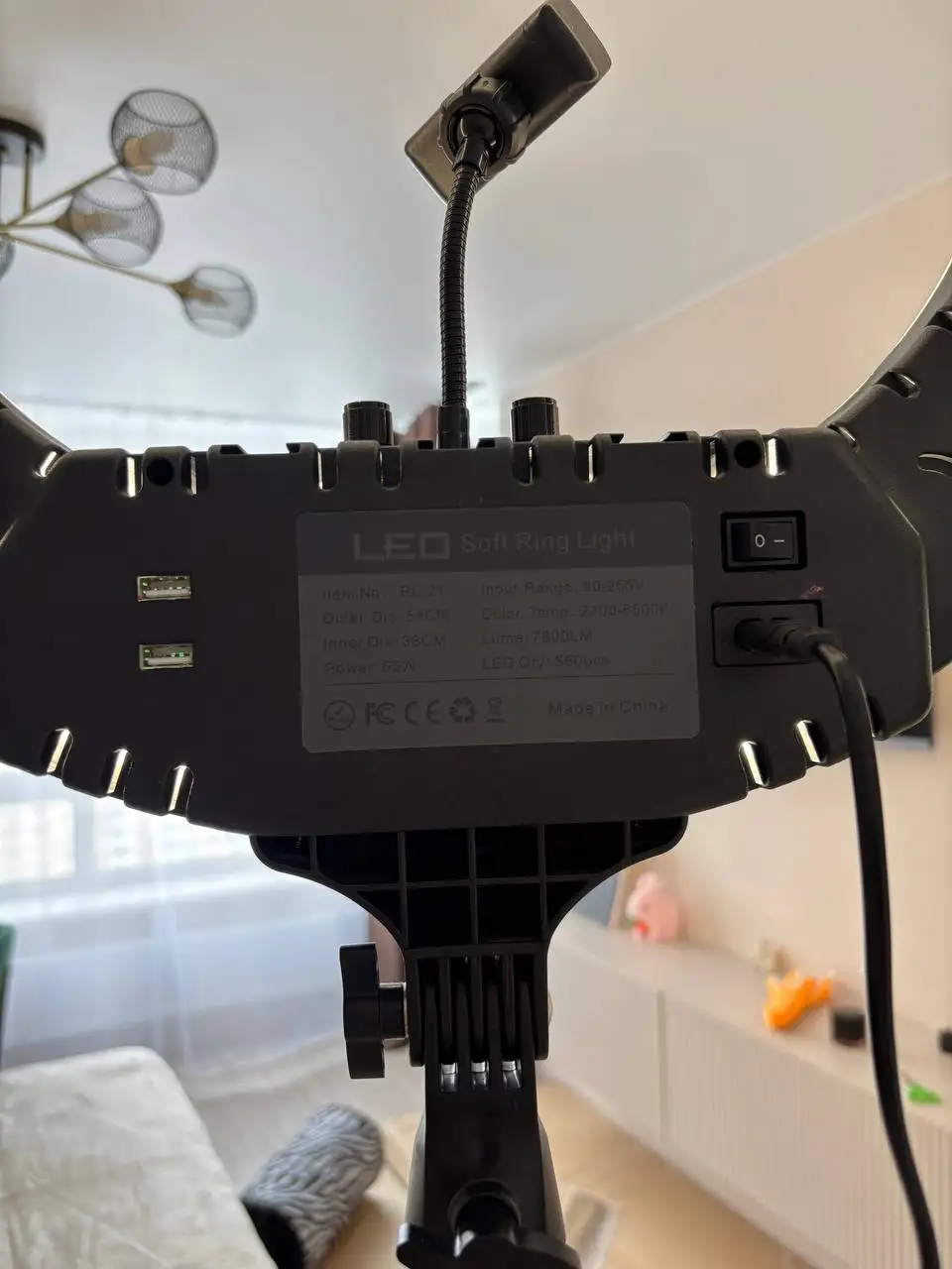 Продам кольцевую лампу - Фото- и видеотехника (Электроника) в Саратов