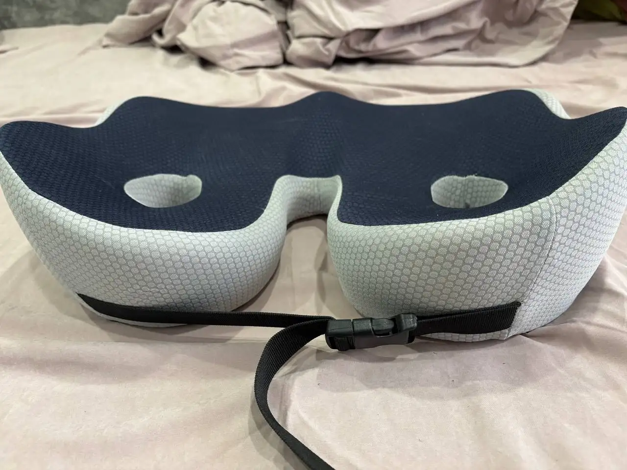 Подушка ортопедическая - Барахолка в Саратов