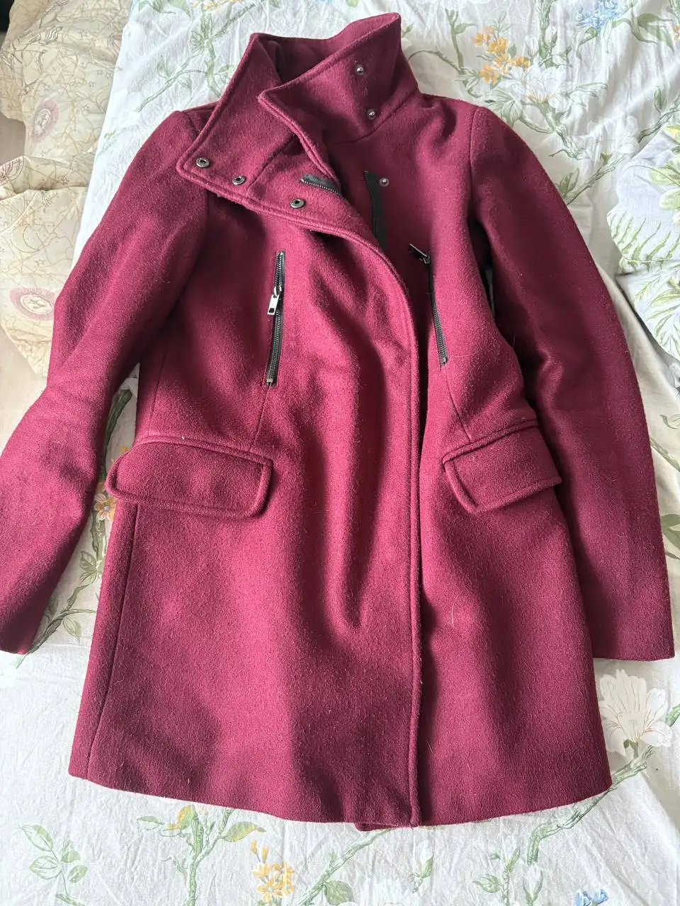 Кожанка и пальто Bershka для подростка - Верхняя одежда (Одежда) в Саратов