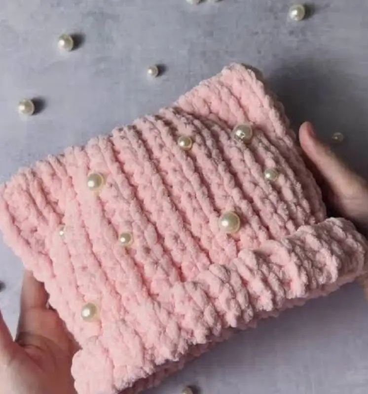 Вязаные изделия на заказ: шапочки, пинетки, тапочки, носочки - Рукоделие (Барахолка) в Саратов