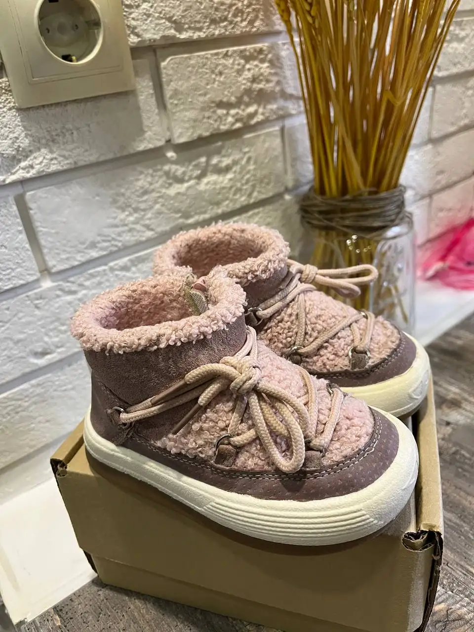 Демисезонные модные угги для девочки - Детская обувь (Одежда) в Саратов