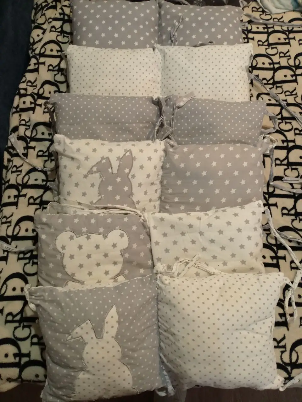 Продам детскую кроватку с маятником - Детская мебель (Товары для детей) в Саратов