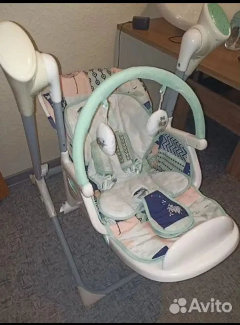 Стульчик, электрокачели и шезлонг для детей - Товары для детей (Барахолка) в Саратов