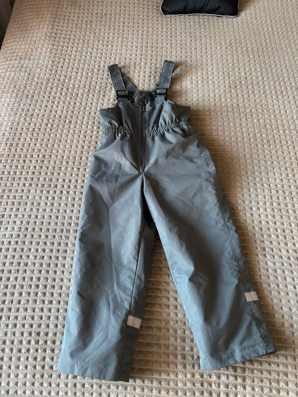 Продам балоневые штаны размер 110 - Детская одежда (Одежда) в Саратов