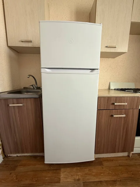 Продам холодильник б/у - Кухонные принадлежности в Саратов