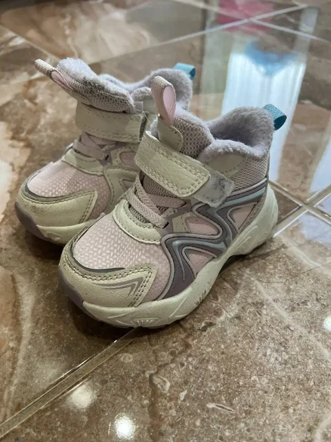 Детские ботиночки на весну-осень 23 размер - Памперсы/Подгузники в Саратов