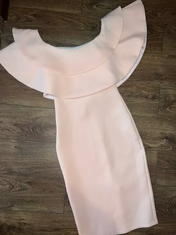 Продам платье нежно персикового цвета - Женское нижнее белье в Саратов