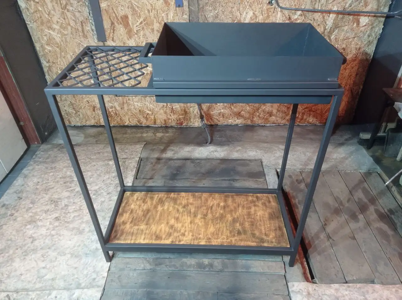 Мангал-стол с термостойкой краской - Мангалы и грили (Барахолка) в Саратов