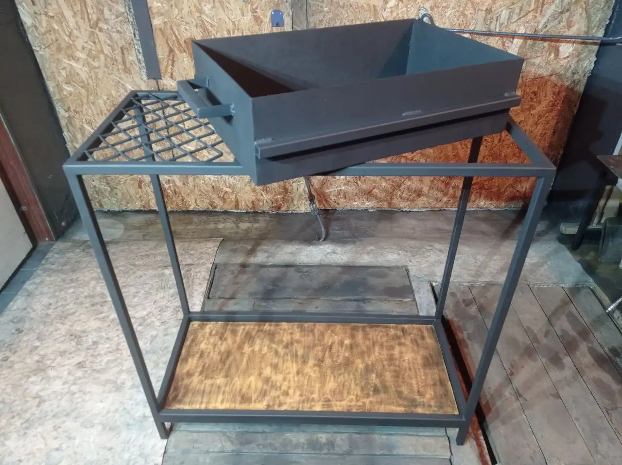 Мангал-стол с термостойкой краской - Мангалы и грили (Барахолка) в Саратов