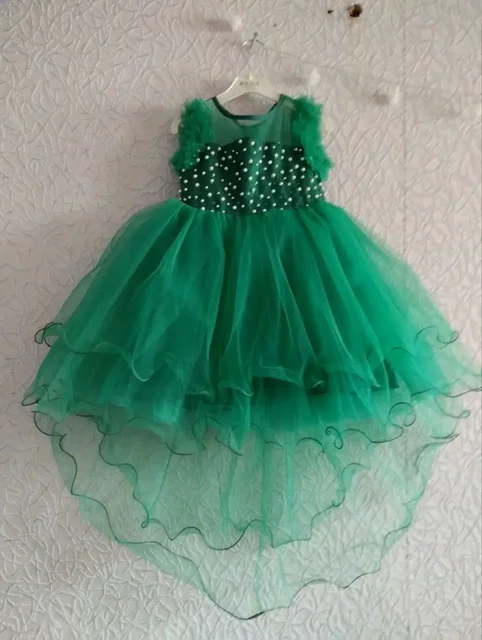 Платье на девочку размер 104 - Для новорожденных в Саратов