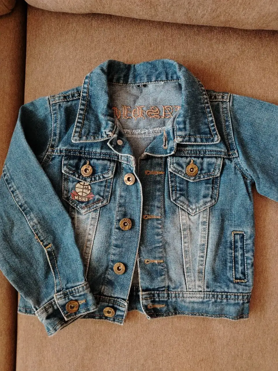 Продам диван в Юбилейном - Мебель (Барахолка) в Юбилейный