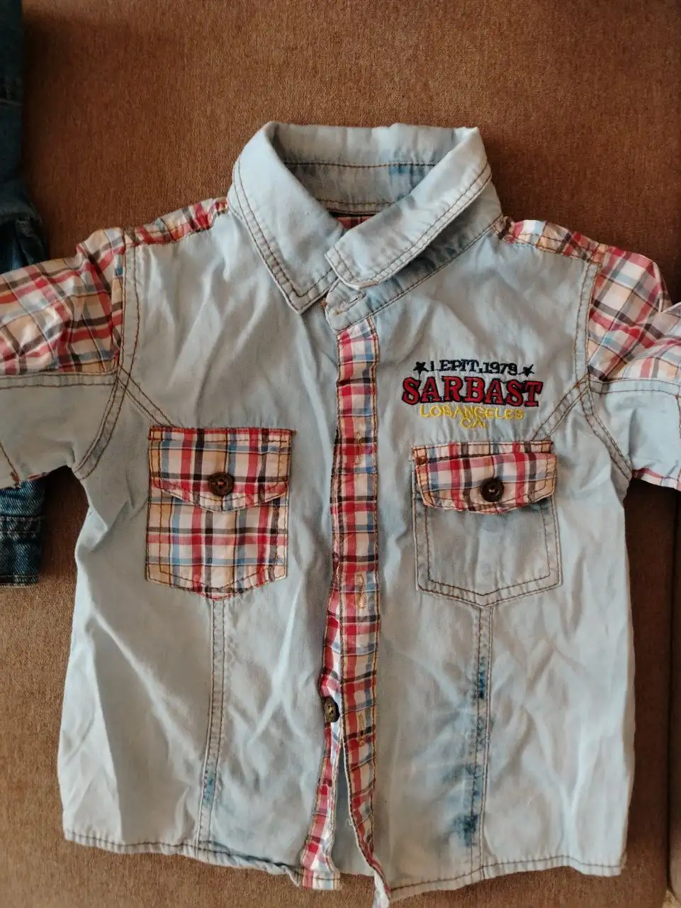 Продам диван в Юбилейном - Мебель (Барахолка) в Юбилейный