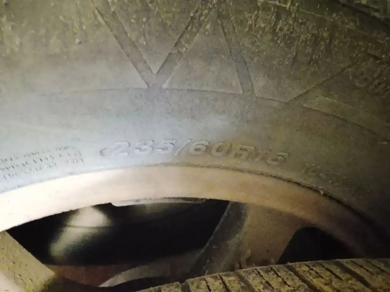 Продажа летних шин на литых дисках R16 - Шины и диски (Авто) в Саратов