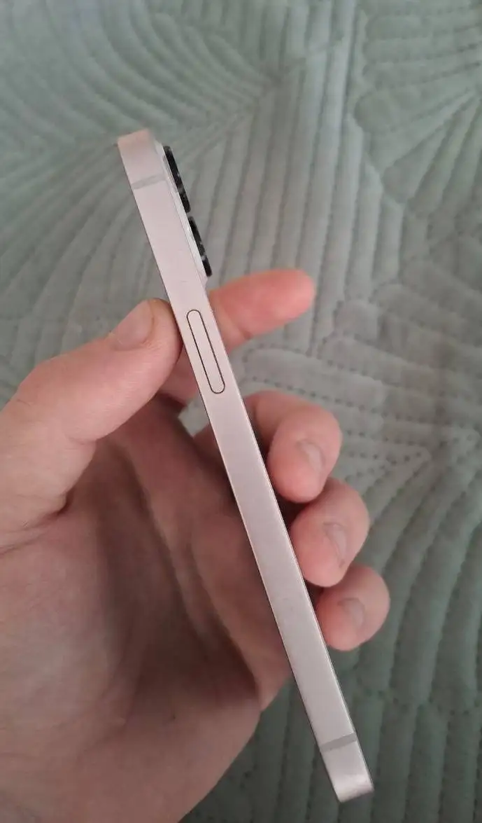 Продажа iPhone 13 128GB и Redmi 9C NFS в Саратове - Смартфоны (Электроника) в Саратов