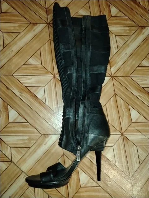 Новые кроссовки 40 размера - Разное в Саратов