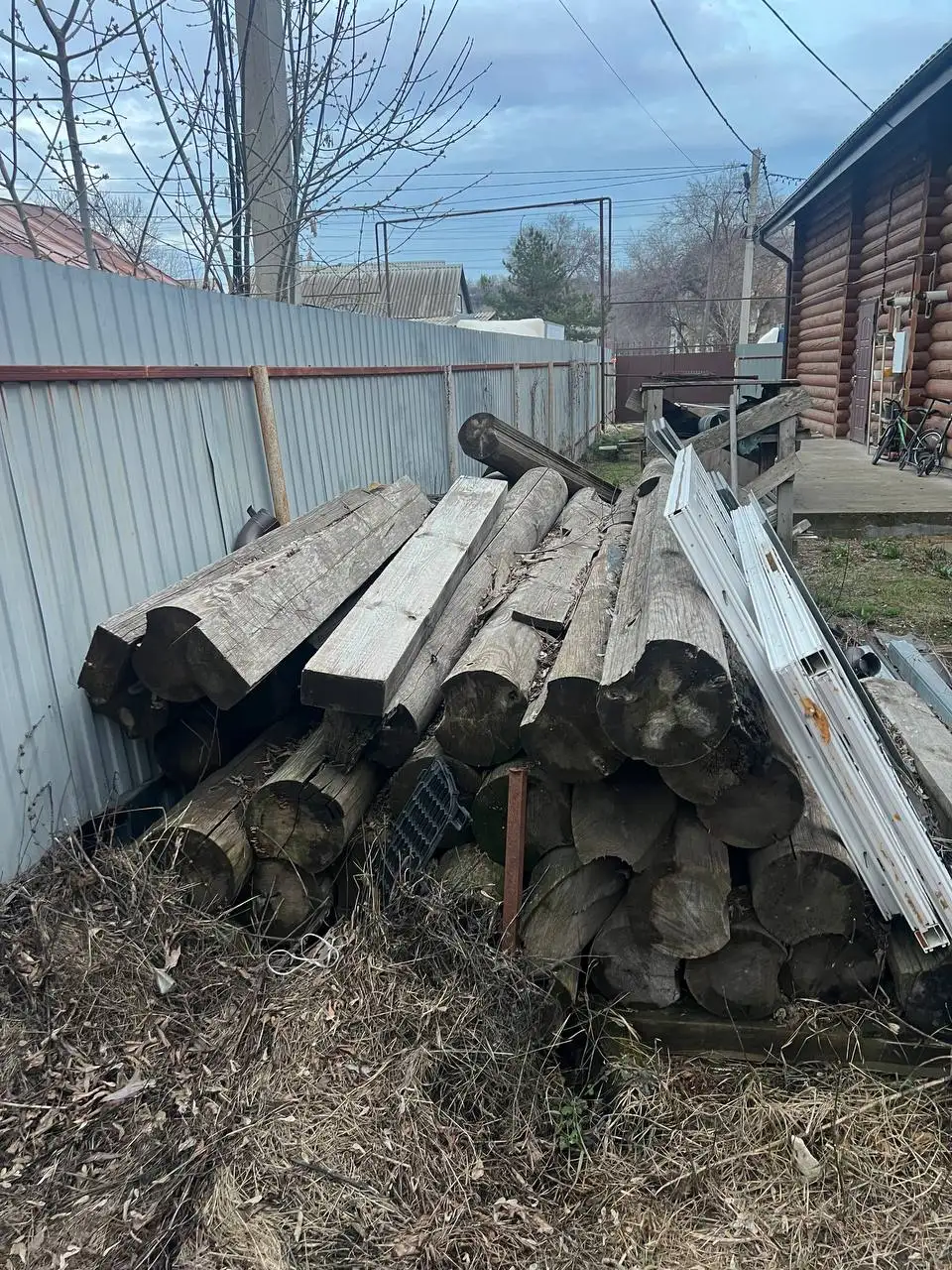 Отдам остатки бесплатно за вывоз мусора - Разное (Барахолка) в Саратов