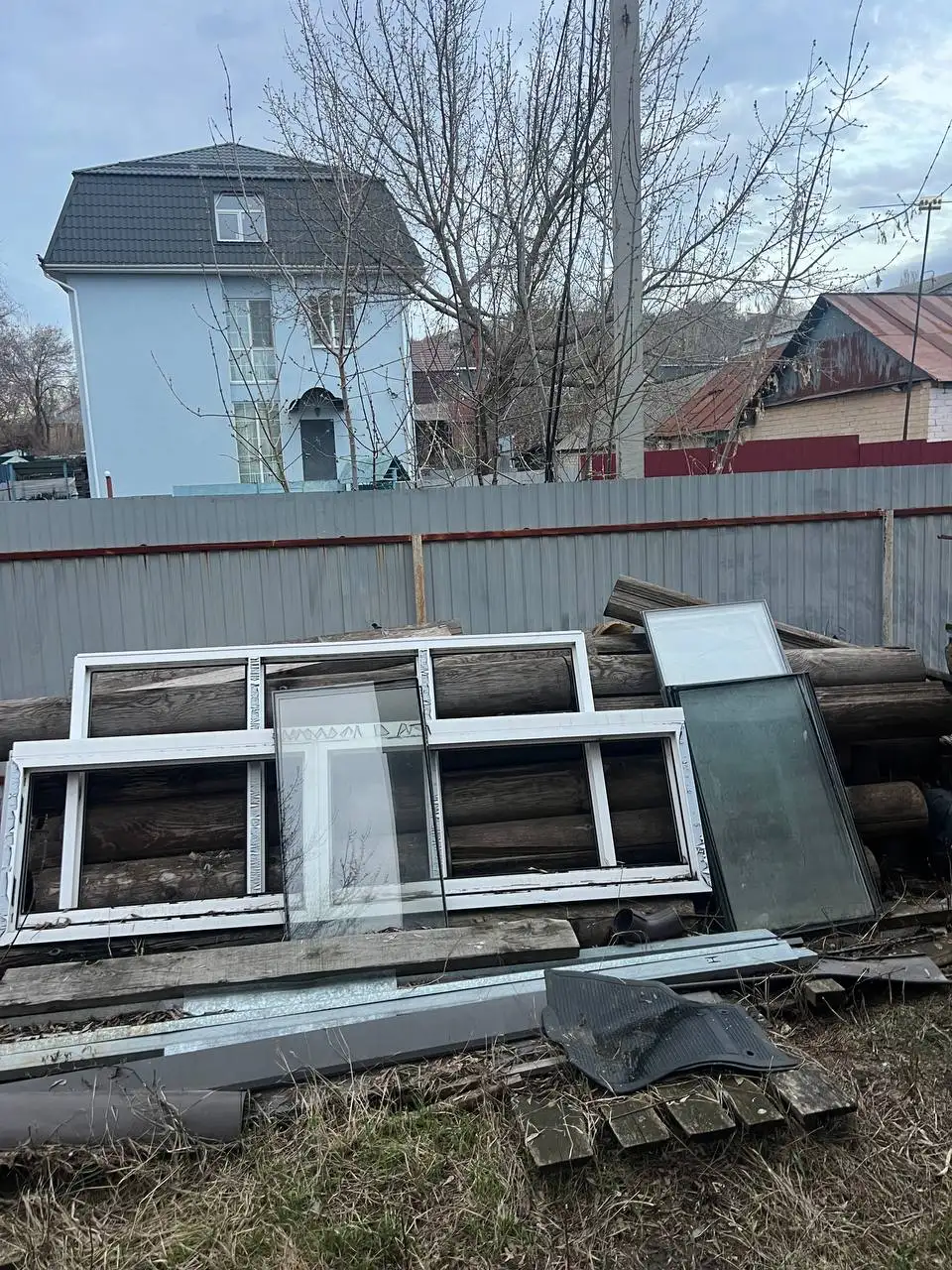 Отдам остатки бесплатно за вывоз мусора - Разное (Барахолка) в Саратов