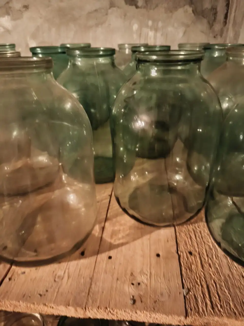 Отдам 20 трехлитровых банок - Барахолка в Саратов