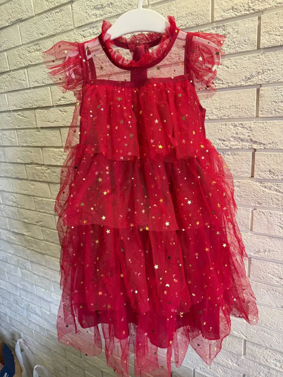 Новое праздничное платье для девочки 3-4 лет - Детская одежда (Одежда) в Саратов
