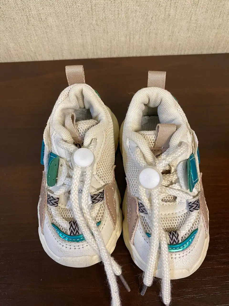 Кроссовки - Обувь (Одежда) в Саратов