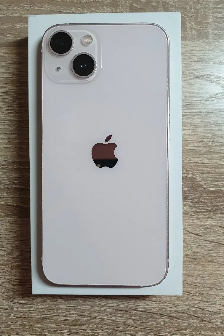 Продам iPhone 13 Pink 128gb в идеальном состоянии - Смартфоны (Электроника) в Саратов