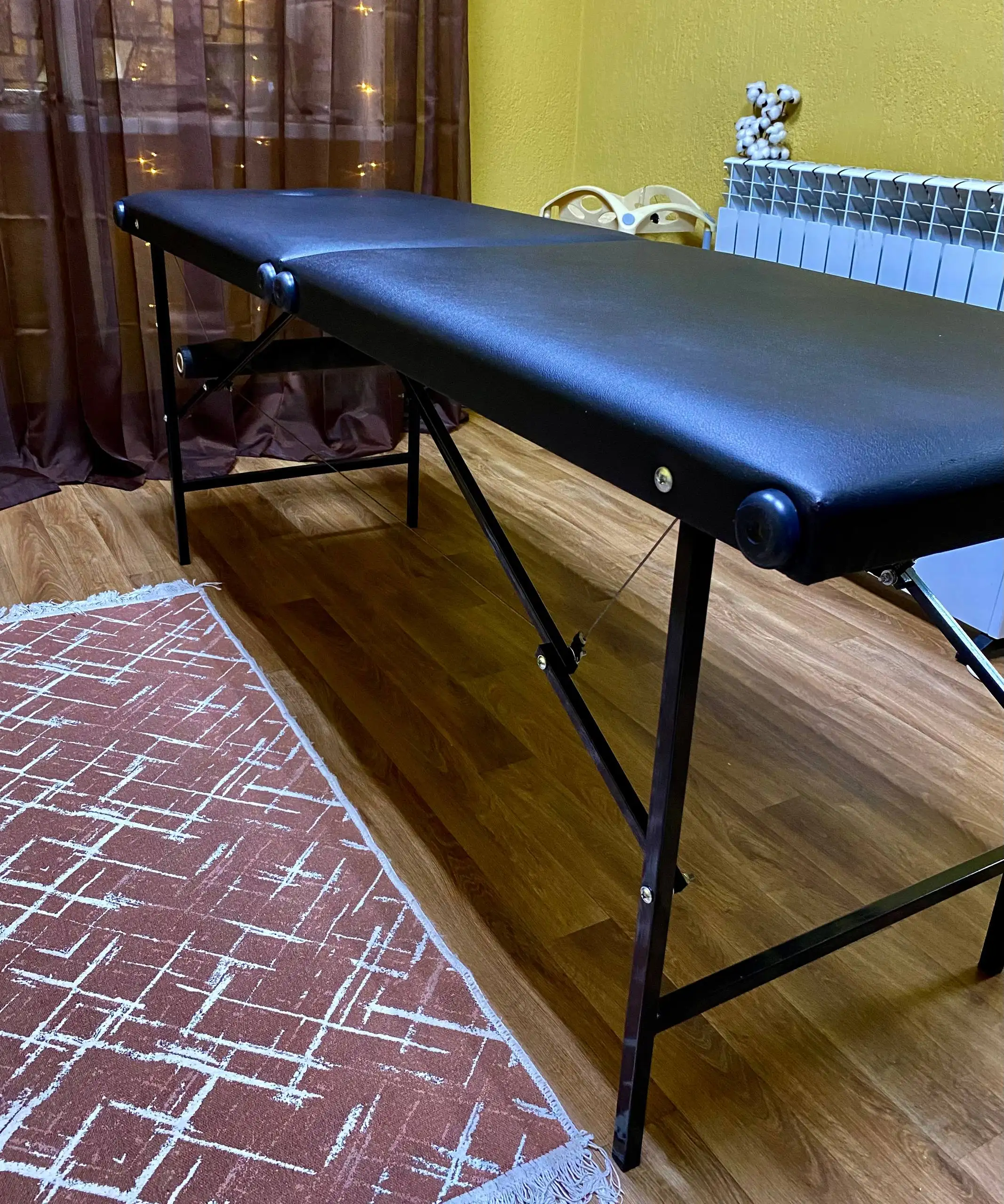 Продам кушетку с вырезом для лица - Барахолка в Саратов