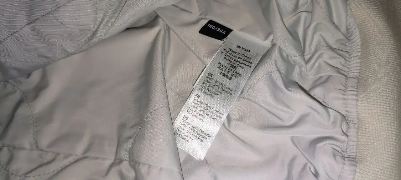 Продам бомбер альфа оригинал - Верхняя одежда (Одежда) в Саратов