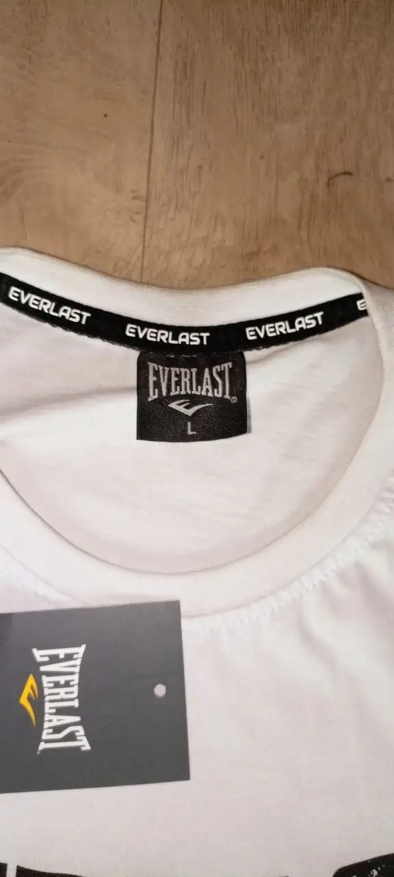 Продам футболку Everest оригинал - Футболки (Одежда) в Саратов