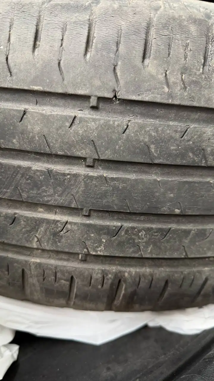 Продажа летней резины Continental R17 225/55 - Автошины (Барахолка) в Саратов