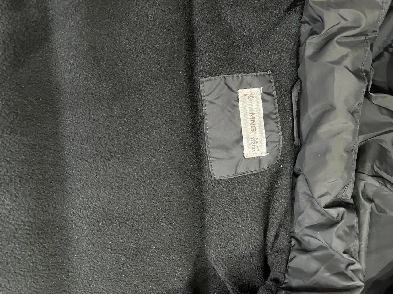 Утепленный жилет Mango Kids черный размер 152 - Детская одежда (Одежда) в Саратов