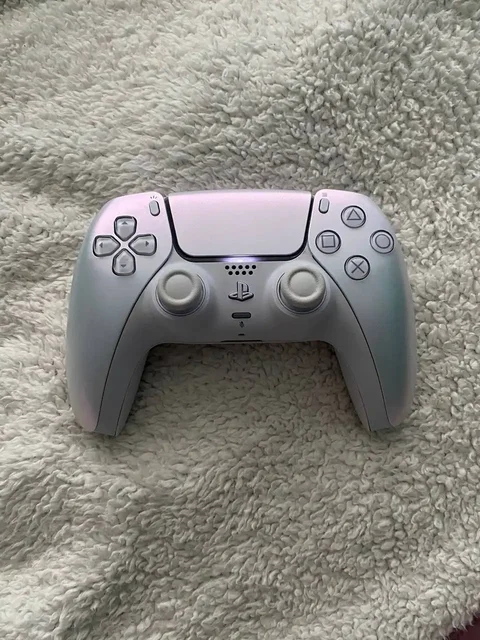 Продам DualSense Chroma Pearl для PS5 - Проекторы и аксессуары в Саратов