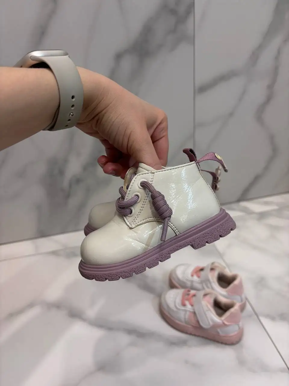 Ботинки и кроссовки на девочку - Обувь (Товары для детей) в Саратов