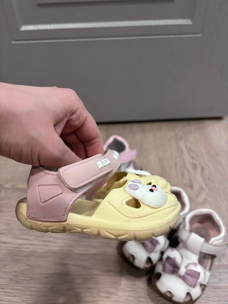 Сандалики на девочку 20-21 размер - Обувь (Товары для детей) в Саратов