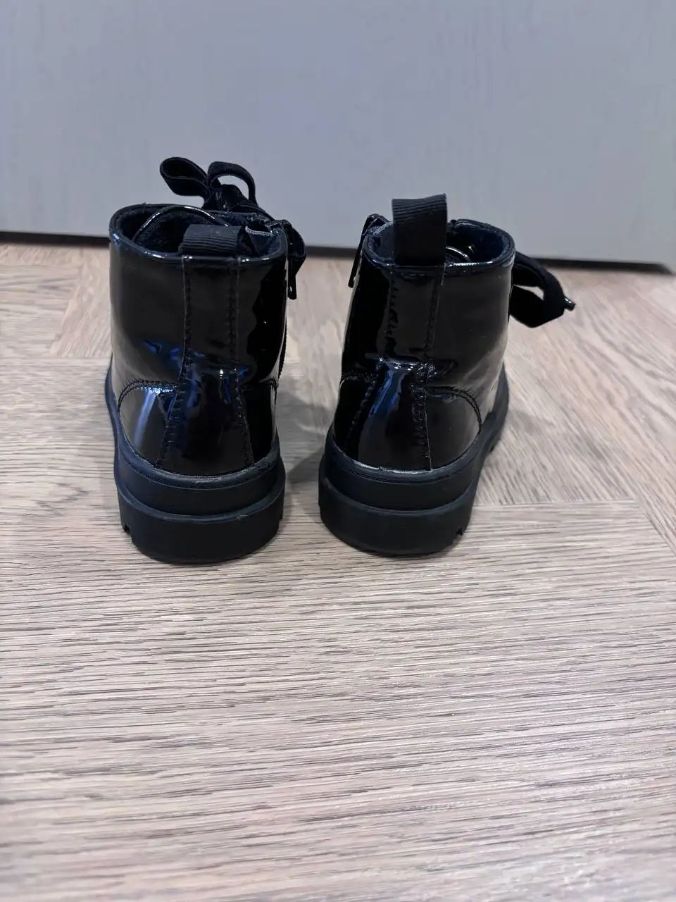 Ботинки демисезонные H&M для девочки 23 размер - Детская обувь (Одежда) в Саратов