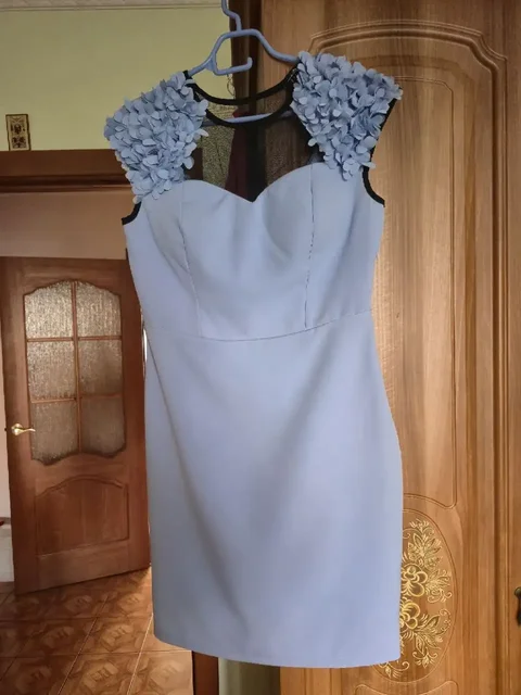 Продажа платьев на выпускной - Костюмы в Саратов