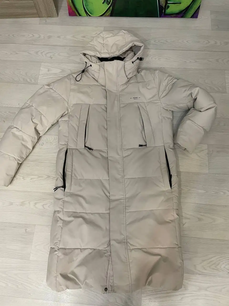 Белая зимняя куртка - Одежда в Саратов