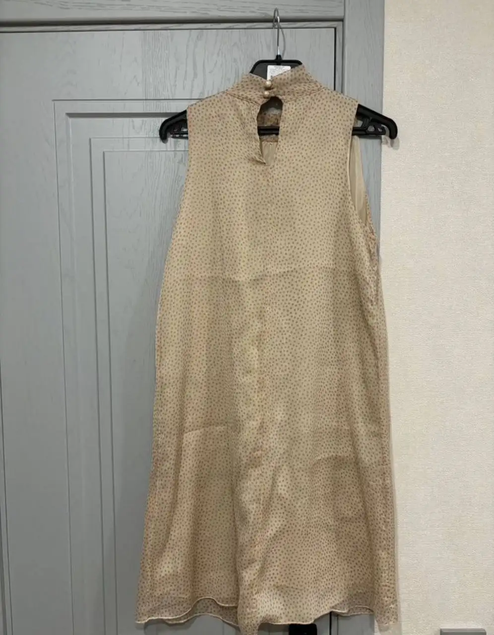 Бежевое платье-сарафан, размер 44 - Платья (Одежда) в Саратов
