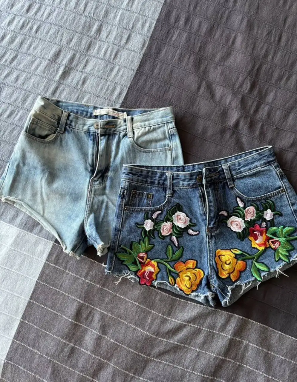 Две пары шорт (Zara и без бренда) размер 42 XS - Шорты (Одежда) в Саратов