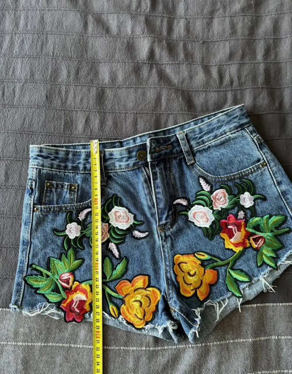 Две пары шорт (Zara и без бренда) размер 42 XS - Шорты (Одежда) в Саратов