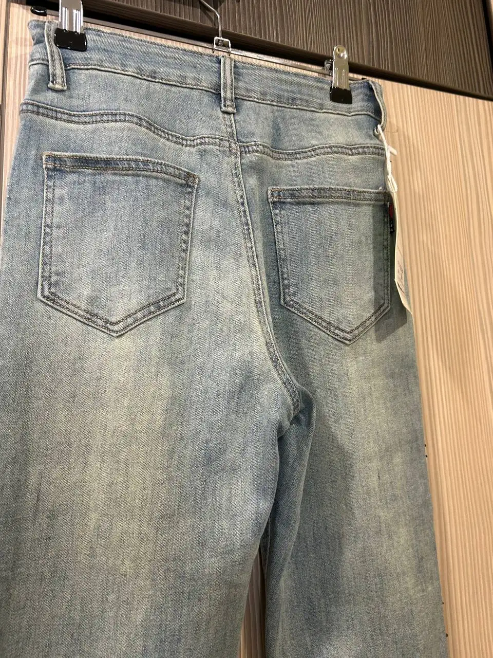 Джинсы клеш 40 (XS) - Одежда в Саратов