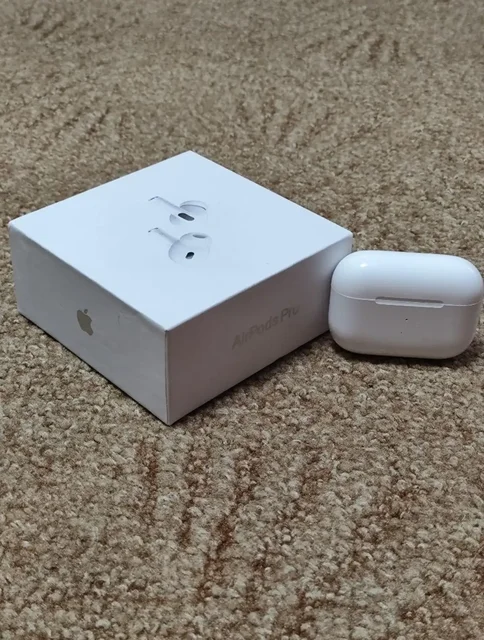 Продаю AirPods Pro 2 - Электроника в Саратов