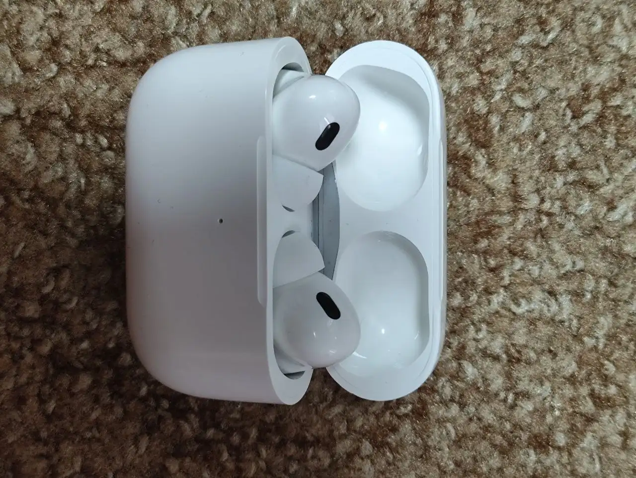 Продаю AirPods Pro 2 - Электроника в Саратов