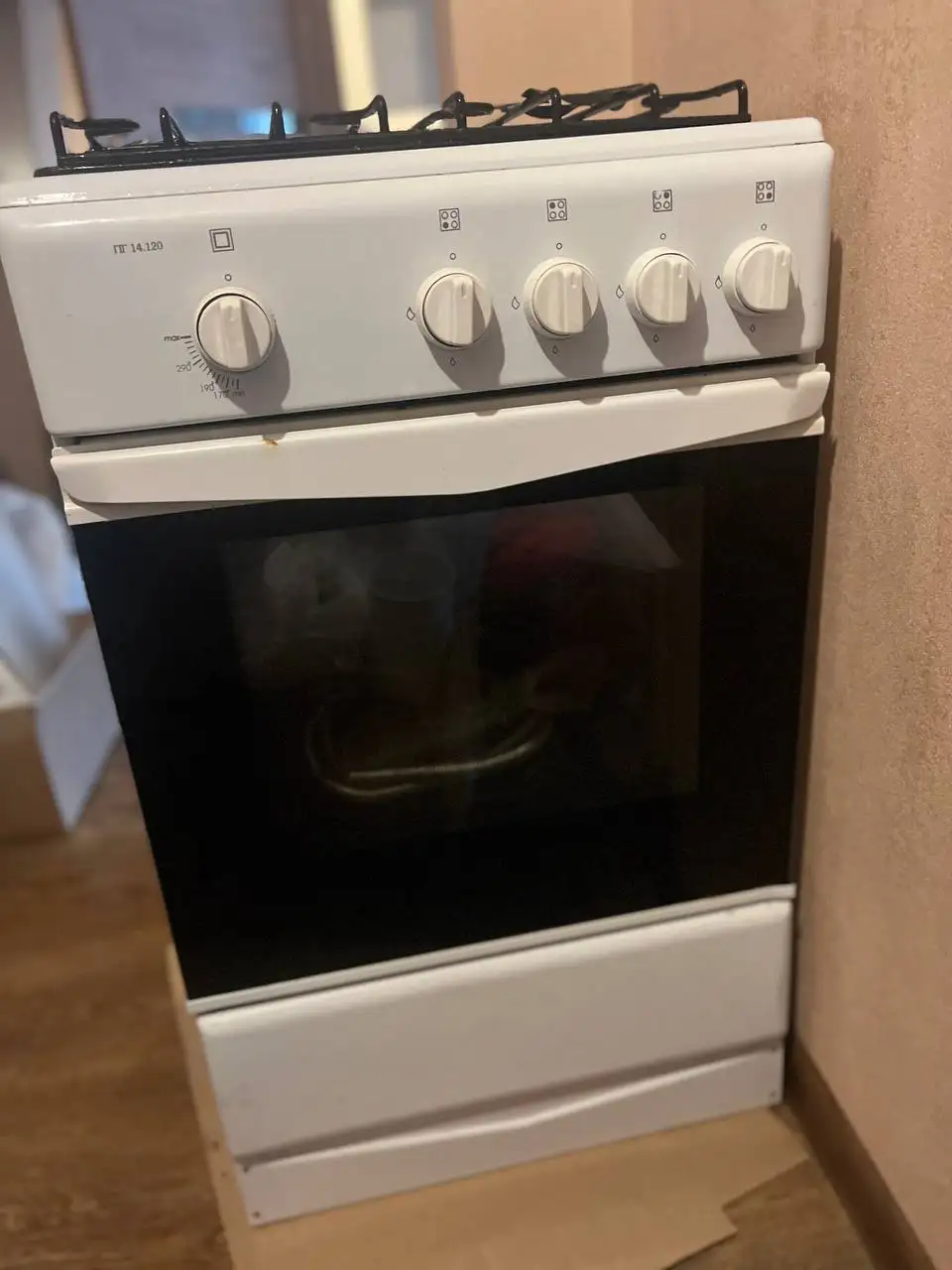 Продам газовую плиту от застройщика - Плиты (Для дома и дачи) в Саратов