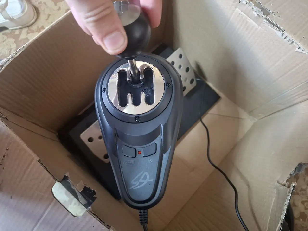 Продам руль для автосимулятора - Игровые аксессуары (Электроника) в Саратов