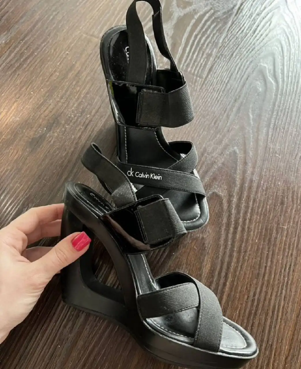 Босоножки Calvin Klein 36р - Обувь (Одежда) в Саратов