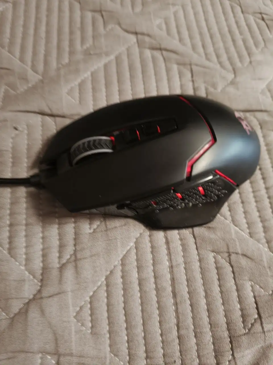 Продам игровую мышку - null (Электроника) в Саратов