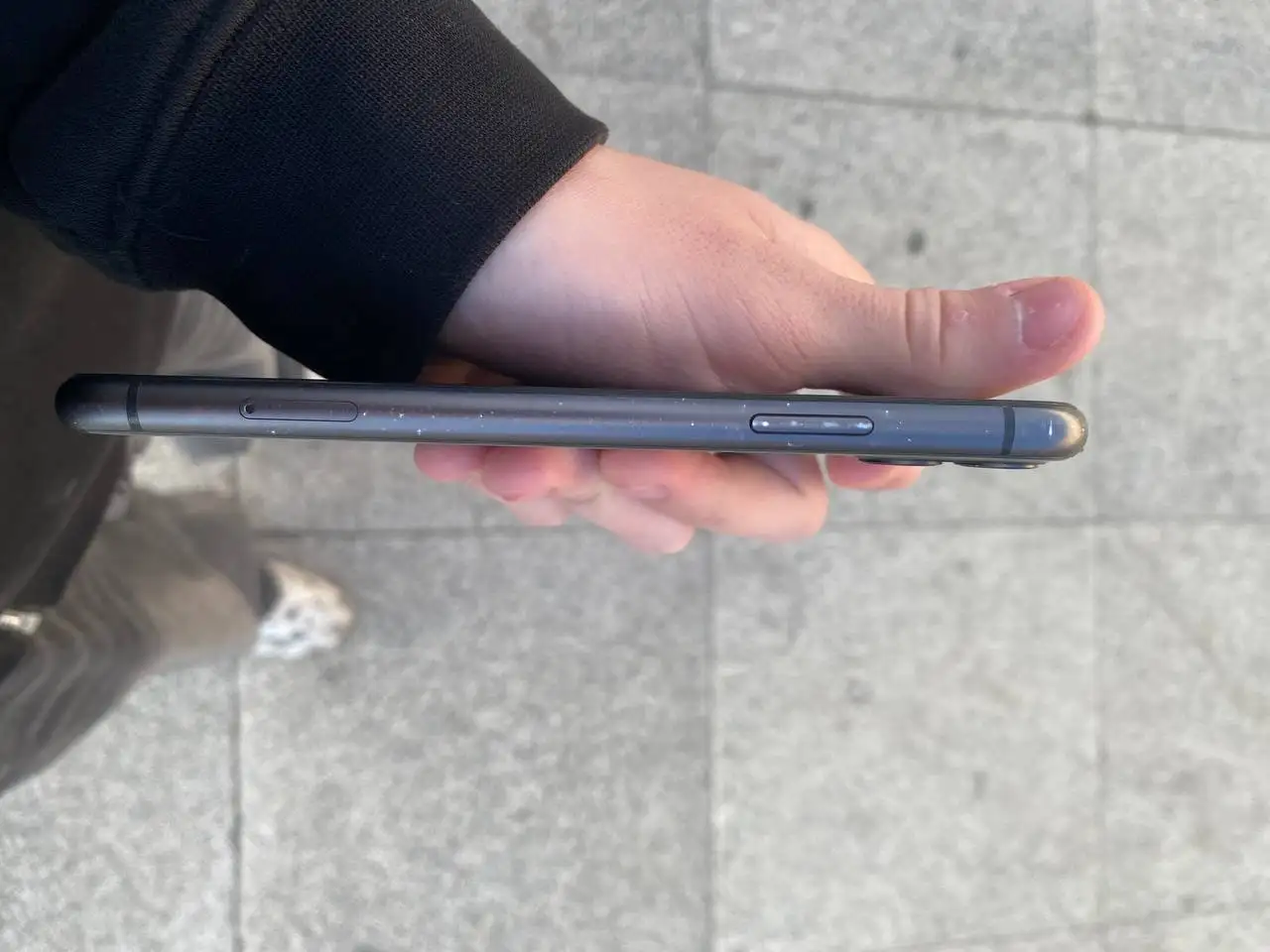 iPhone 11 с заменённым аккумулятором и экраном - Смартфоны (Электроника) в Саратов