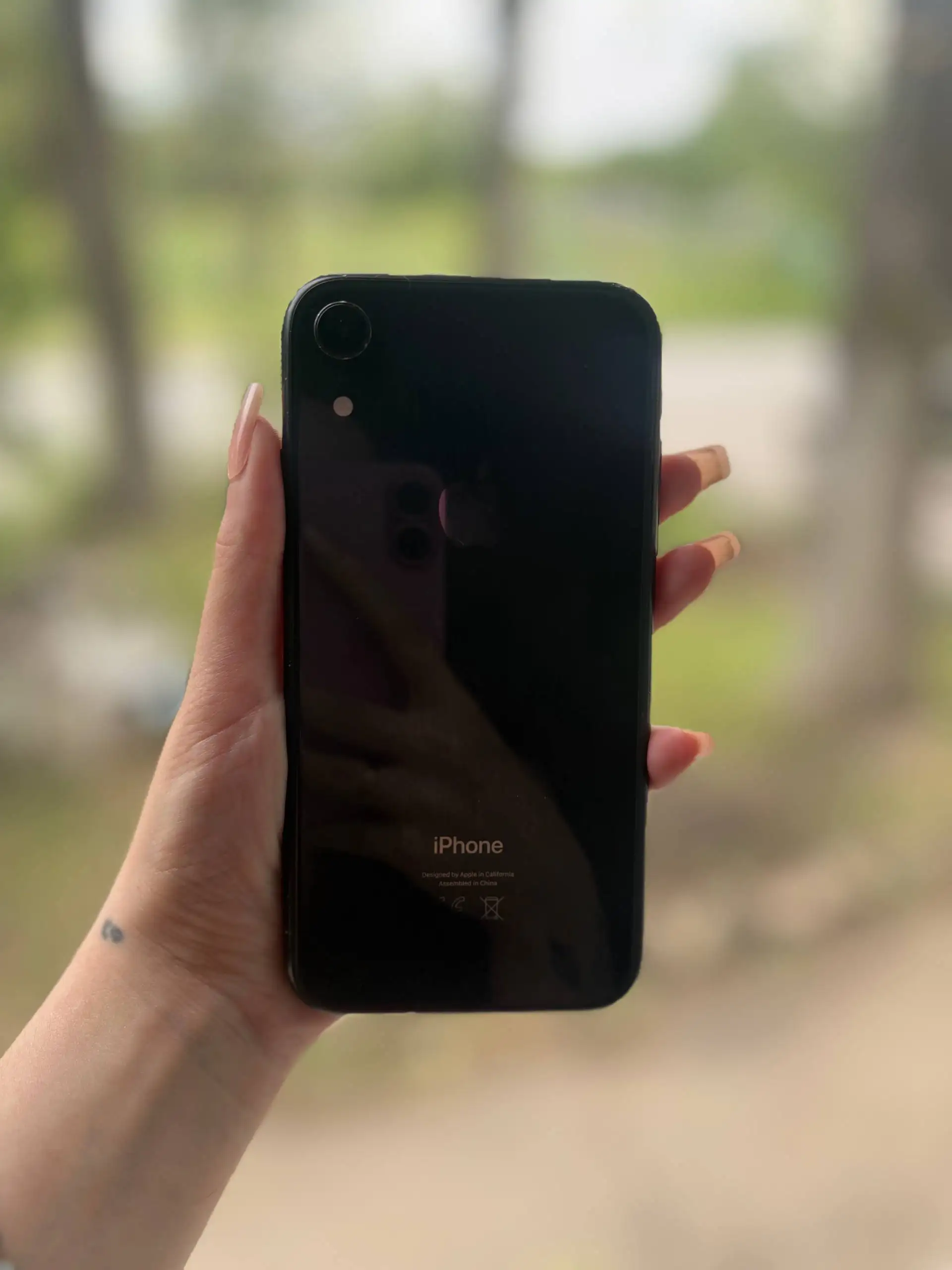 iPhone с царапинами и износом АКБ 79% - Смартфоны (Электроника) в Энгельс