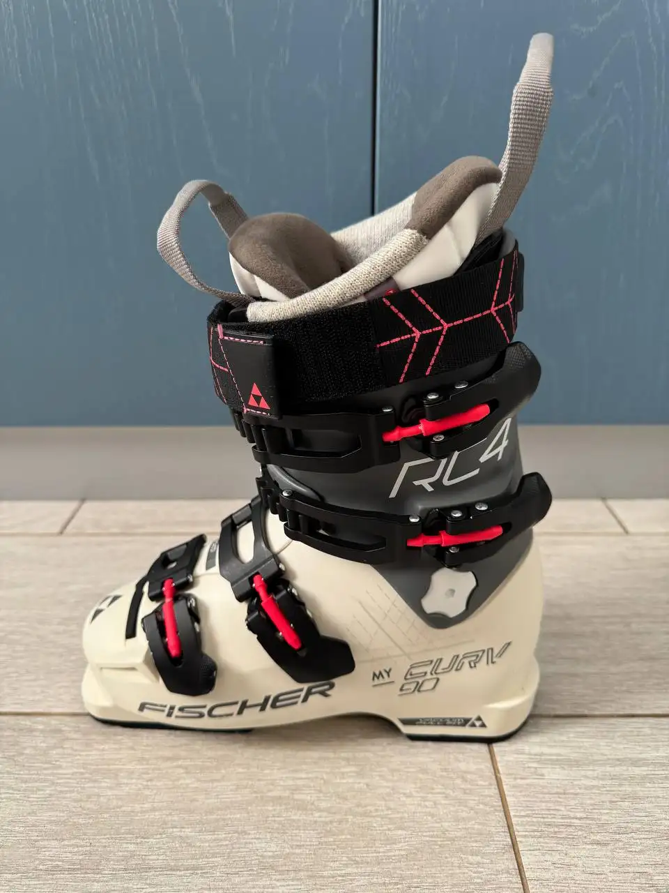 Женские горнолыжные ботинки Fischer Alpine 90 - Зимние виды спорта/Горнолыжная экипировка (Хобби и отдых) в Саратов